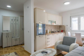 Apartmani Central 9 & Free Parking